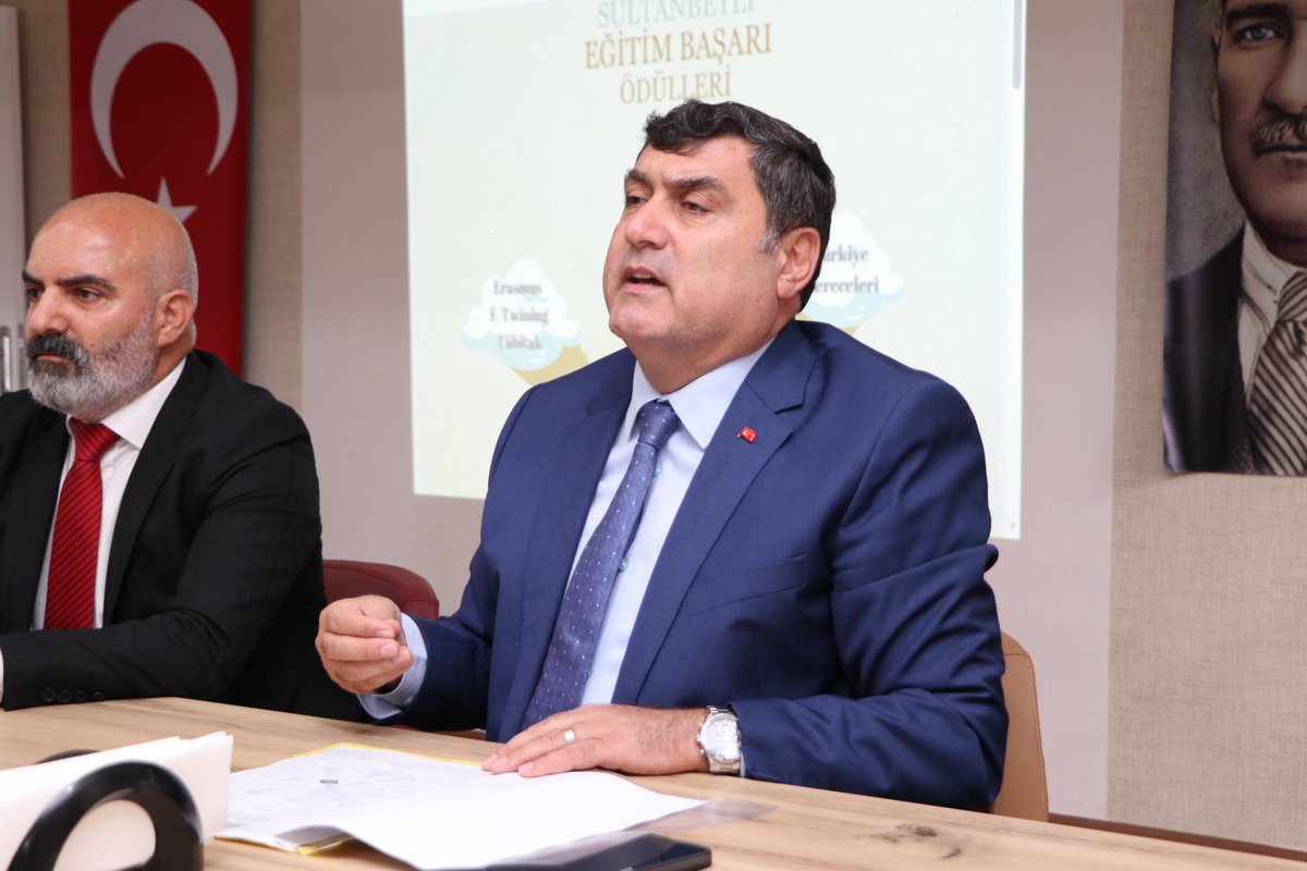 Naim Süleymanoğlu Spor Lisemizde Okul Müdürleri Toplantısı Yapıldı